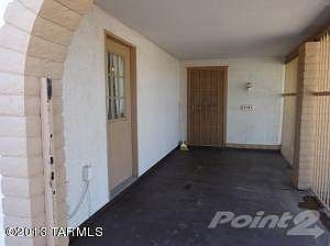Front entry and 4th bdrm/den entry left