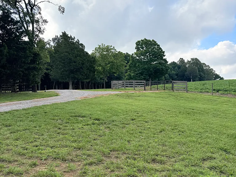 925 Clifton Church Rd — Photo 30