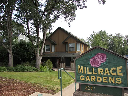 2001ga Photo 1
