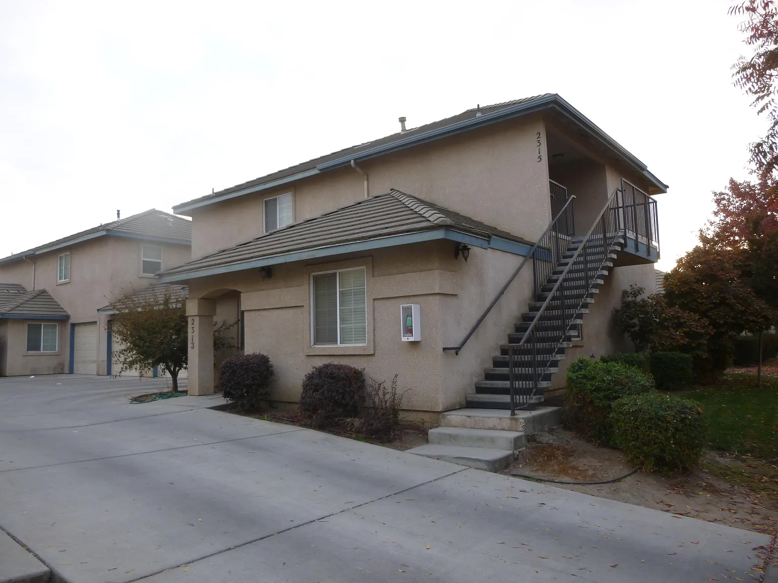 2313 W Lark Ave photo 1