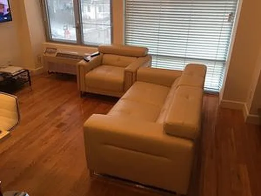 Rented by Bahar Management | media 16