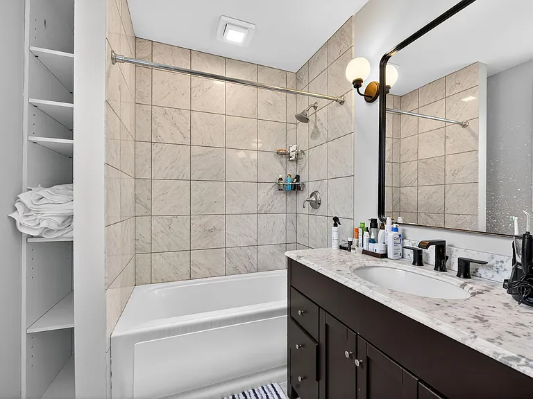 7517 Oxford Dr #3B — Photo 6