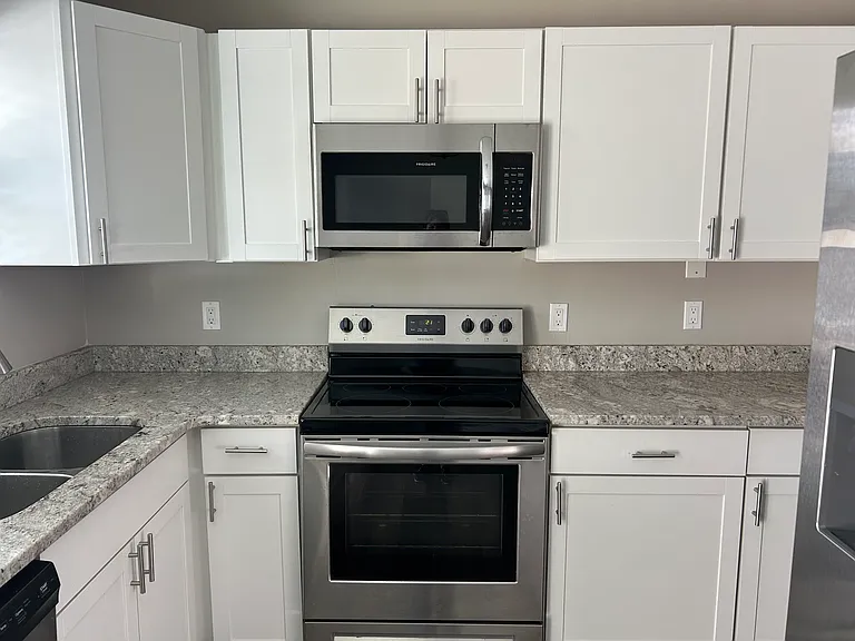 2380 SE Harrington Ave — Photo 10