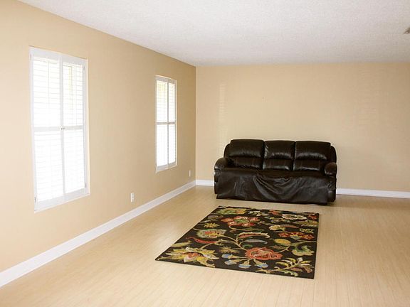 4th image of 3945 Octave Dr