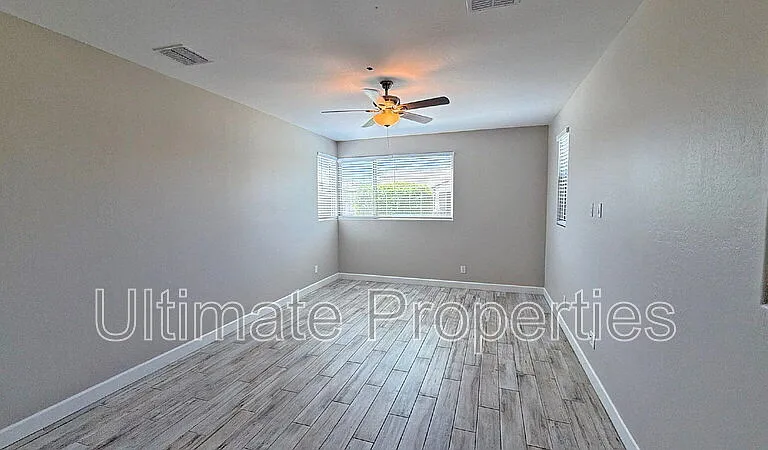 835 N 110th Ave — Photo 24