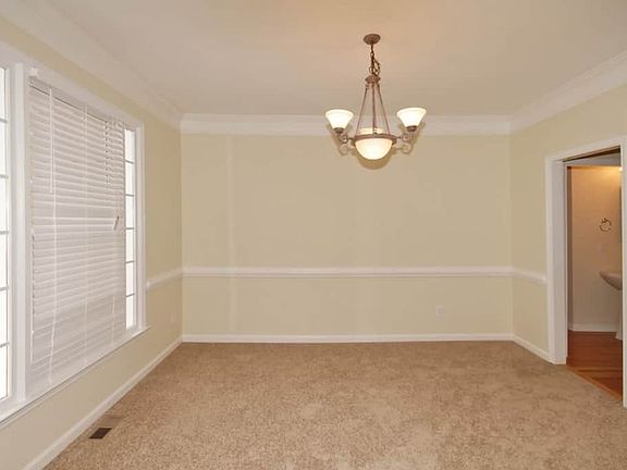 2nd image of 780 River Cove Dr