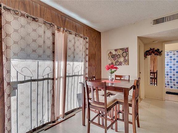 5th image of 1227 N Estrella St