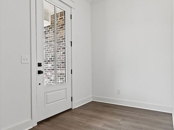 5th image of 107 Verbena Way