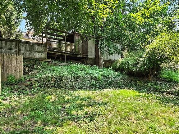 2nd image of 5248 Beelermont Pl