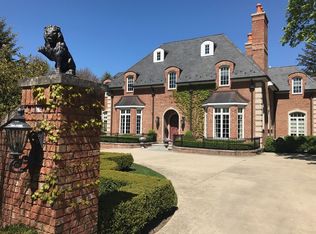 1471 Lake Rd, Lake Forest, IL 60045