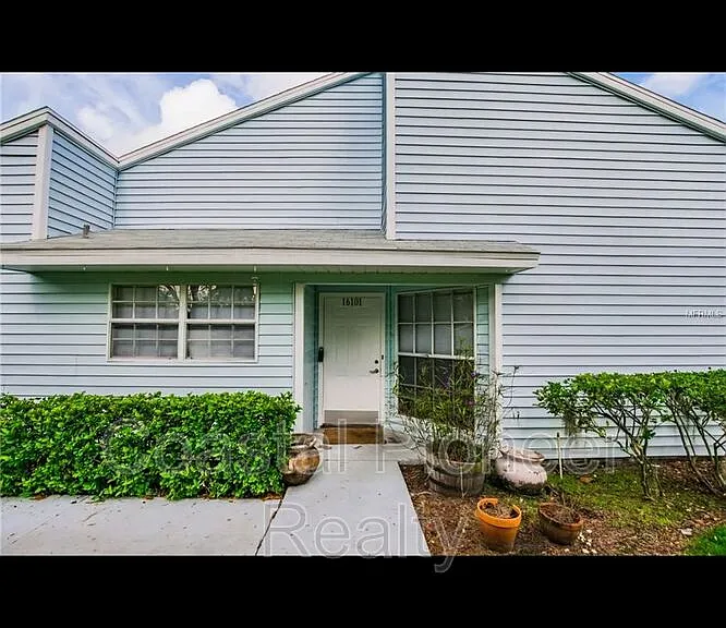 16101 Rambling Vine Dr E — Photo 1