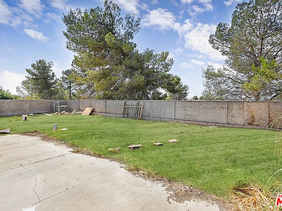 2nd image of 13699 Oakmont Dr