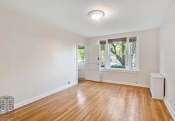 2nd image of 3945 43rd St