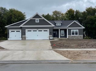 7434 Whistle Ridge Dr, Byron Center, MI 49315