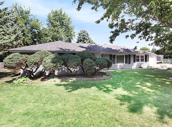 3rd image of 23306 W Margaret Ct