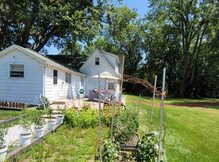 24215 Euclid Ave, Schneider, IN 46376