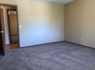 540 E Arrowhead St #B, Springfield, MO 65807