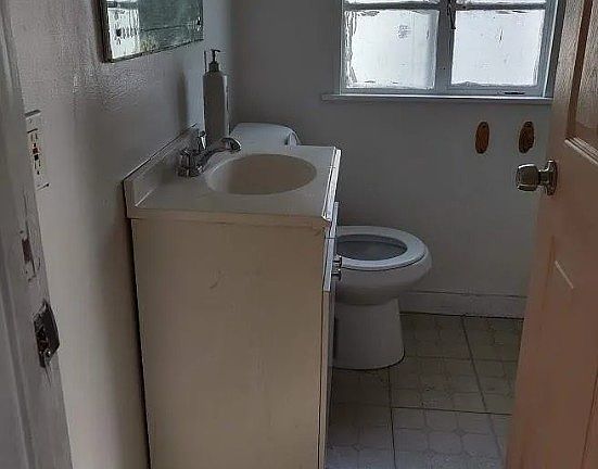 4th image of 144 Germain St