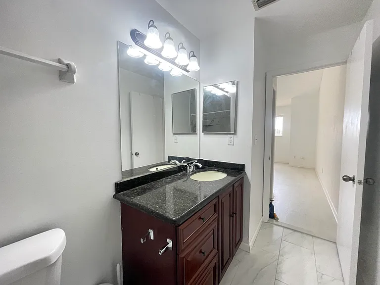 3445 NW 44th St #206 — Photo 10