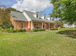 409 Shadow Ridge Dr, Jackson, TN 38305