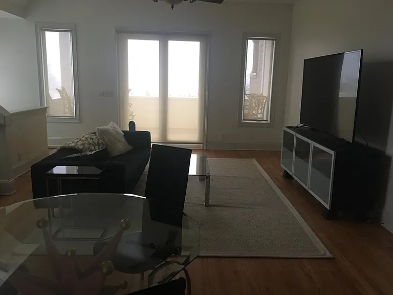 1230 Elsinore Ave — Photo 9