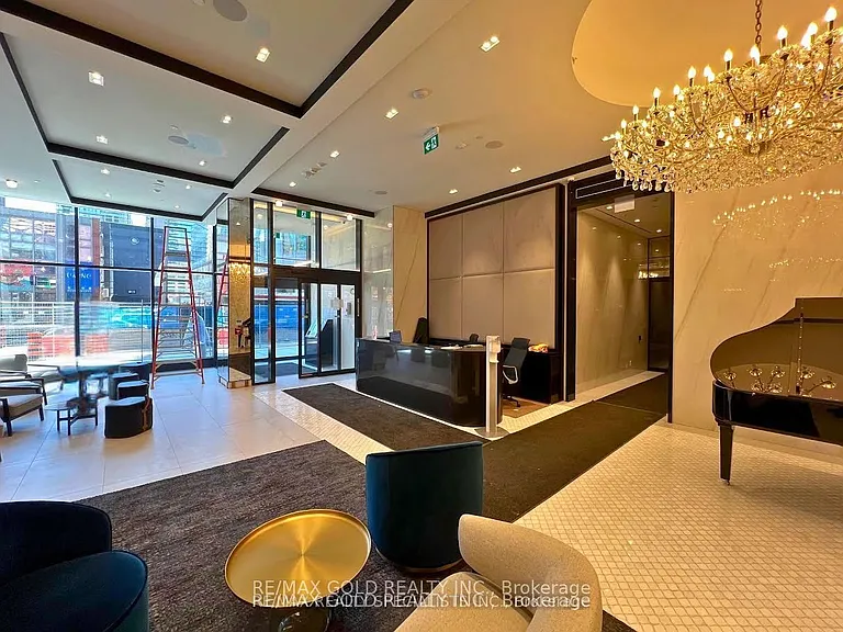8 Wellesley St W #5505 — Photo 3