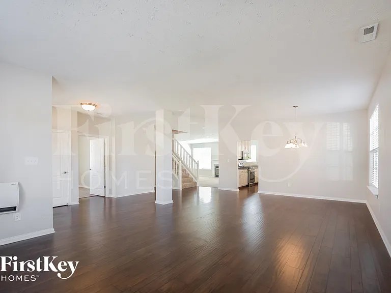 10871 Monarch Springs Ct — Photo 7
