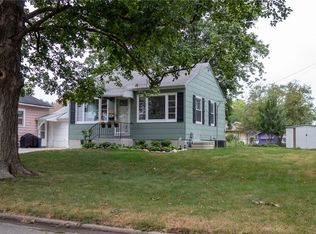 517 W 5th St S, Newton, IA 50208