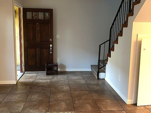 3rd image of 2346 Smythe Ave Unit 9