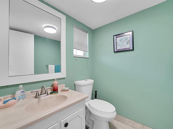 3rd image of 9401 Sunrise Lakes Boulevard #111