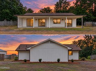 3931 Peninsula Dr, Lauderdale, MS 39335