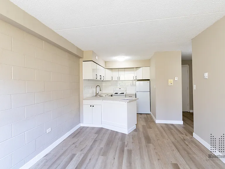 612 4th Ave NE — Photo 24