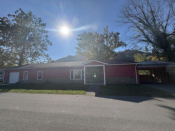 5th image of 202 Riverside Dr
