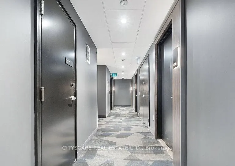 5 Wellington St S #814 — Photo 12