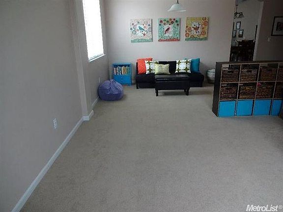 5th image of 2043 River Rock Dr