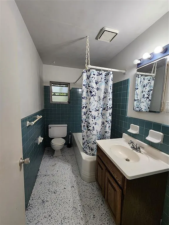 3 bed, 2.0 bath, 1944 sqft, $1,500 — Photo 3