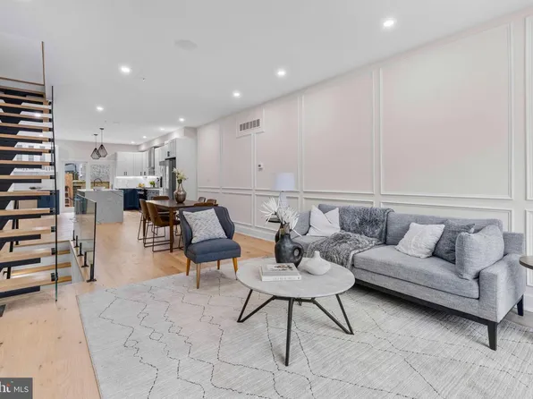 310 W Porter St, Philadelphia, PA 19148