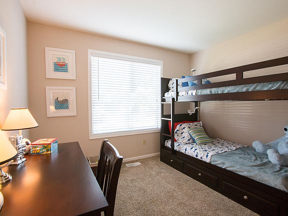 5th image of 1687 Covington Ct