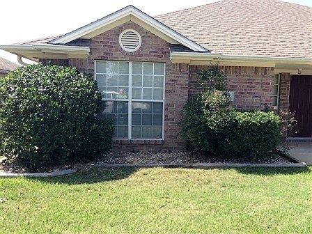 2nd image of 919 Crepe Myrtle St #919