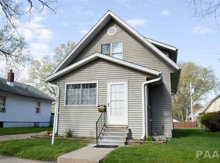 1231 Bacon St, Pekin, IL