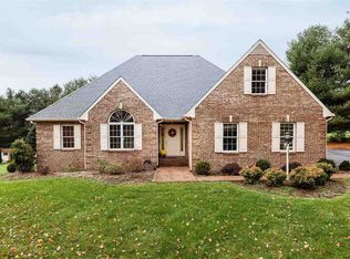 35 Porterfield Ln, Waynesboro, VA 22980