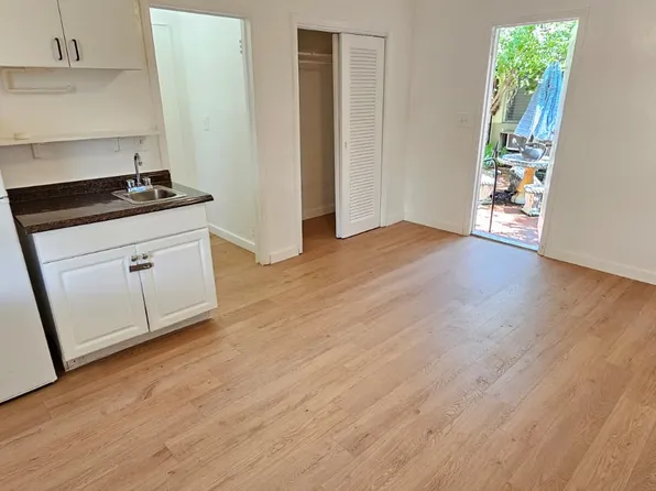 (undisclosed Address), Hollywood, FL 33020