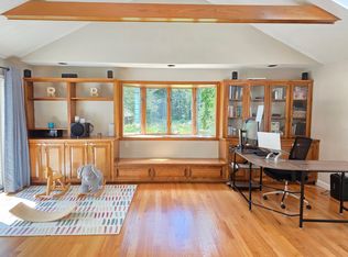 115 Concord Rd, Westford, MA 01886