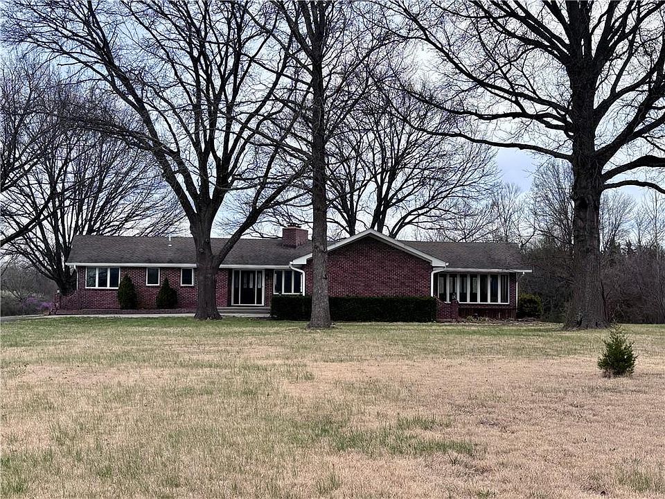 1st image of 19305 Lowell Ave
