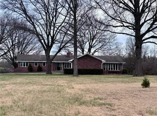 19305 Lowell Ave, Stilwell, KS 66085