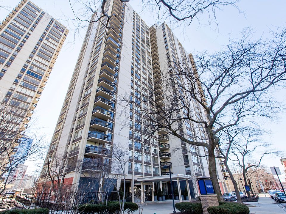 1st image of 1360 N Sandburg Ter APT 206C