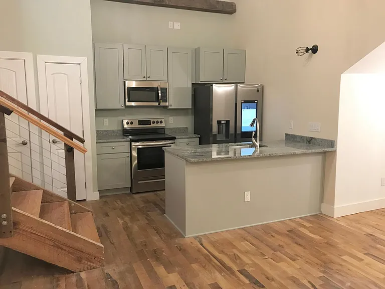 2315 Park Ave #2F — Photo 1