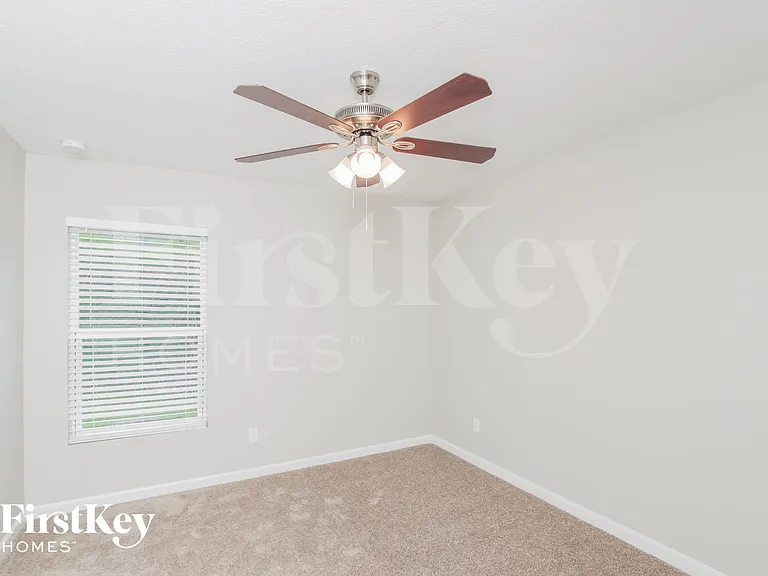 811 Andrew St SE — Photo 11