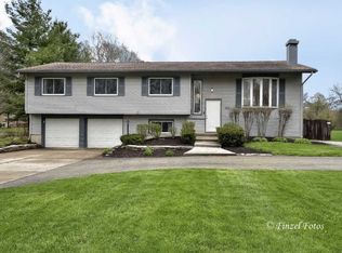 155 N Oak St, Crystal Lake, IL 60014