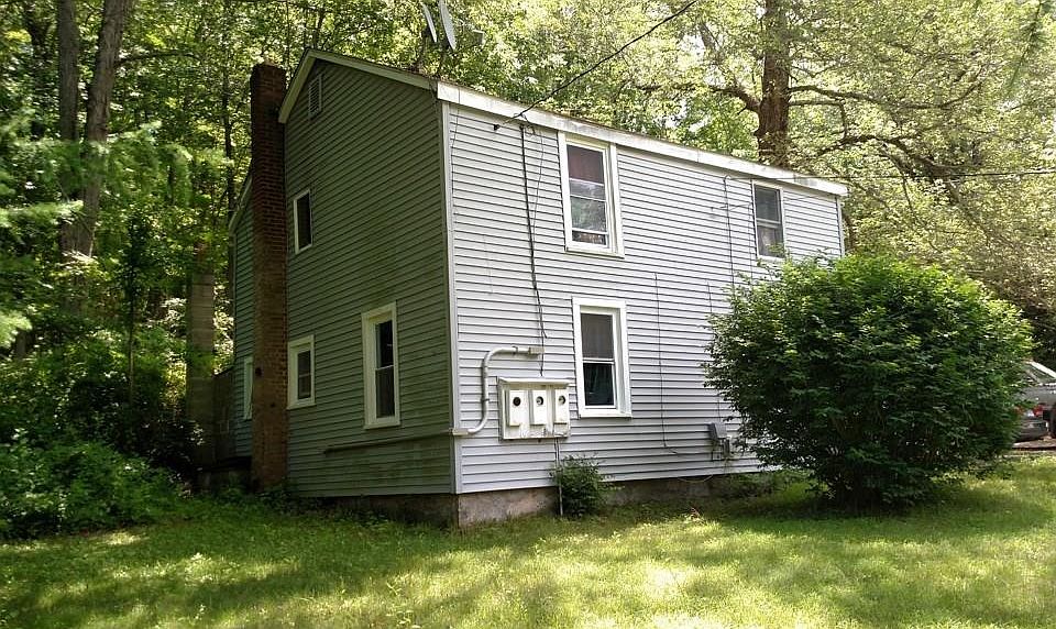 2nd image of 516 Stafford Rd